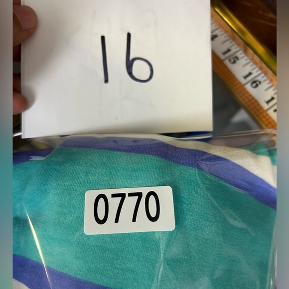 Wildfox Sweater Women’s Size XL Striped Multicolor Blue Retro Classic Old Money - Picture 9 of 9